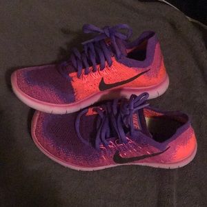 Nike Free RN Flyknit Sneakers